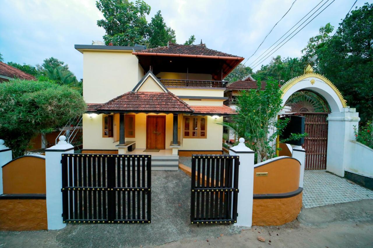 Willa Swasthi Griha Aranmula Zewnętrze zdjęcie
